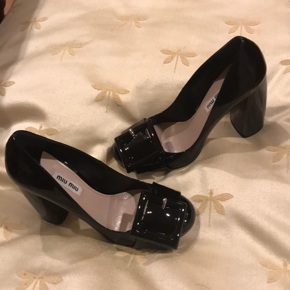 Miu Miu Patent Bowtie Pump